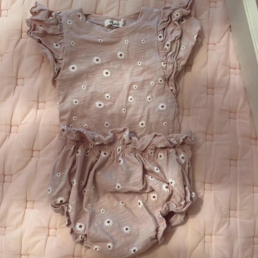 Oh Baby 2 piece floral set 6/12m